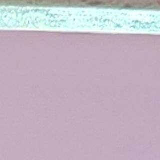 Plato de carne con patatas y ensalada