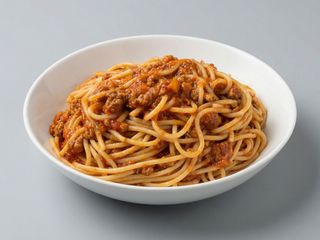 Picata milanesa con espaguetis a la napolitana