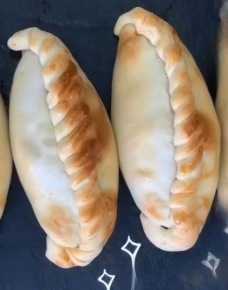 Empanada de carne picante