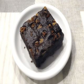 Brownie de chocolate con nueces