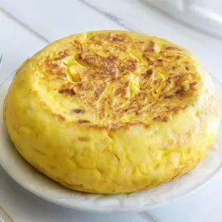 Tortilla De Cebolla Y Queso