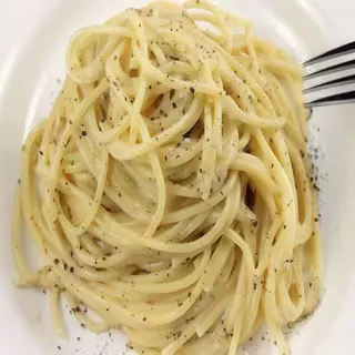 Espaguetis a la pimienta