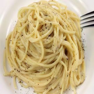 Espaguetis a la pimienta