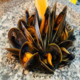 Mejillones al vapor o marinera