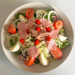 Ensalada Don Cammillo e Peppone (1 persona)