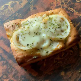 Fogacha con queso