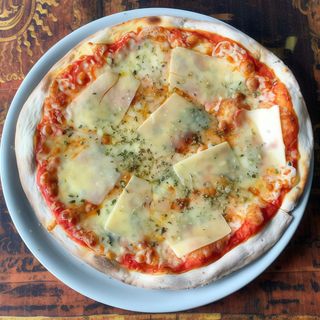 Pizza Suprema 5 Quesos (30 Cm.)