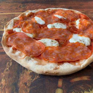 Pinsa pepperoni spianata