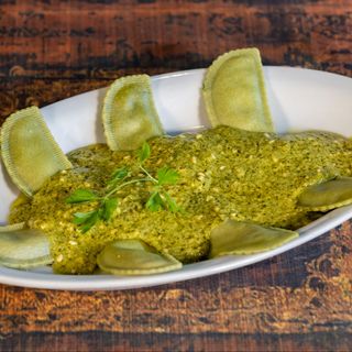 Mezzaluna Verdi ai Pesto Genovese