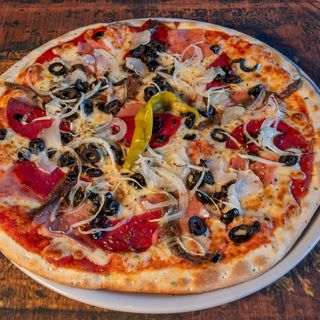 Pizza Don Cammillo e Peppone (30 Cm.)