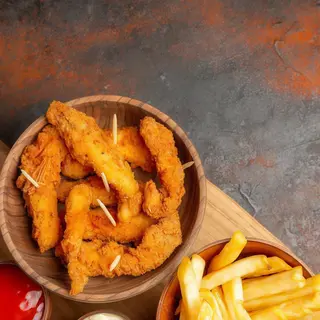Combinado Fingers De Pollo Con Papas + Bebida (330 ml)