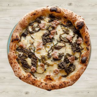 Pizza Salsiccia e Friarielli