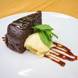 Chocolate cake / pastel de chocolate