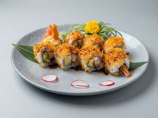 132. Sakai roll de langostino (8 pzs.)