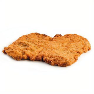 123. Pechuga de pollo empanado con salsa limón aparte