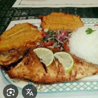 Arroz, Menestra, Ensalada Y Pescado