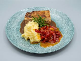 Cochinillo laqueado al horno.