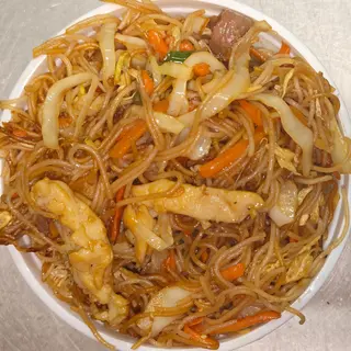 Fideos Chinos Con Tres Delicias