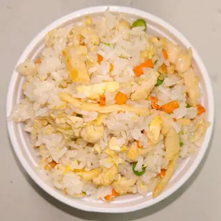 Arroz frito con pollo