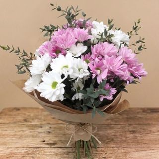 Ramo de Margaritas rosas y blancas