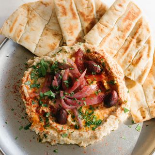 Nuestro hummus cremoso