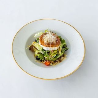 Ensalada De Queso De Cabra Asado