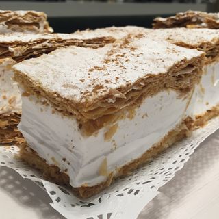 Milhoja de Merengue (Porción)