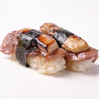 Nigiri De Wagyu flamejat amb foie (2u.)