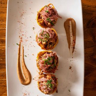 Patacones de plátano con cochinita pibil( 4uds )