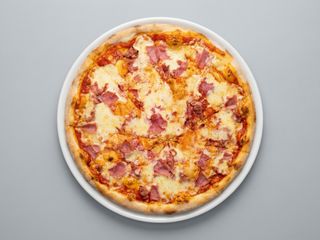 Pizza jamón y queso