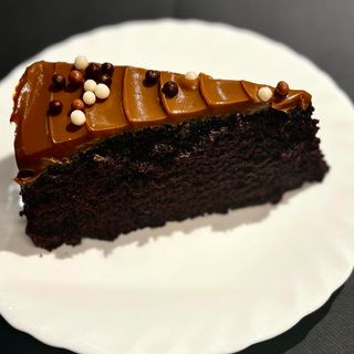 Tarta De Chocolate Con Dulce De Leche (Porción)