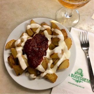 Patatas bravas