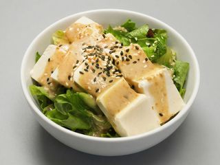 Ensalada Tofu con algas