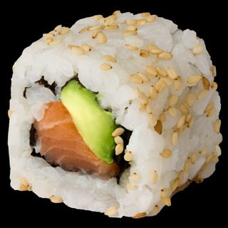 215 Rollo Salmón Y Aguacate