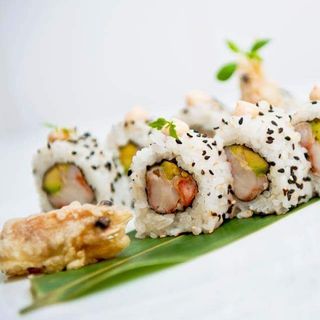 223 Rollo De Cangrejo En Tempura