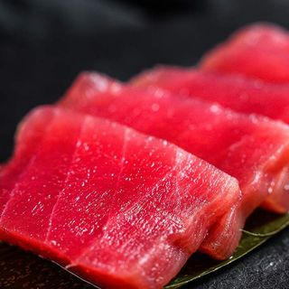 228 Sashimi Bandeja Atún (8 Uds.)