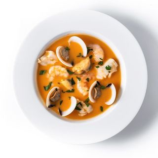 18 Sopa De Mariscos