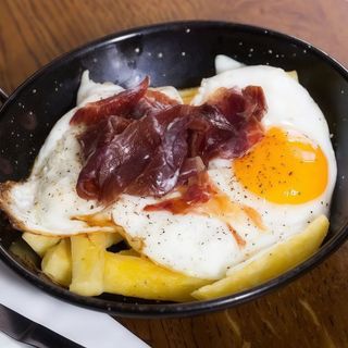 Huevos con Jamón Ibérico y Patatas