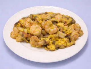 Revuelto de Gambas, Champiñones y Jamón de Bellota