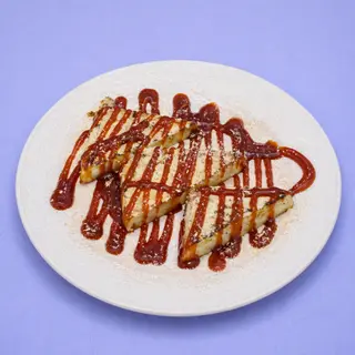 Queso Asado con Gofio, Dulce de Guayaba y Miel de Palma