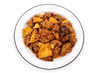 Ternera con Bambú y Setas Chinas