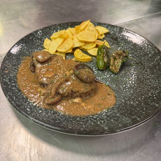 Solomillo Con Salsa