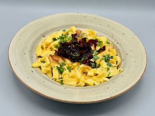 Tagliatelle aglio, olio e peperoncino