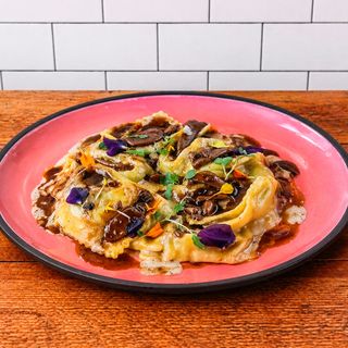 Raviolo di Agnello e Taleggio