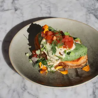 SUPERGREEN OMELETTE TOAST