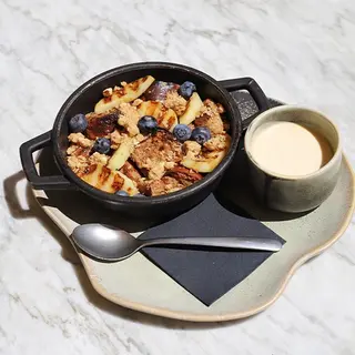 CHANTILLY APPLE FRENCH TOAST
