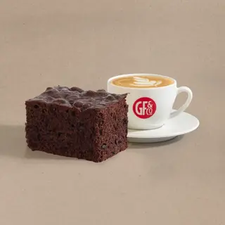 Bizcocho + café