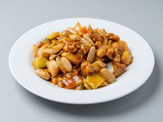 76.Pollo con almendras