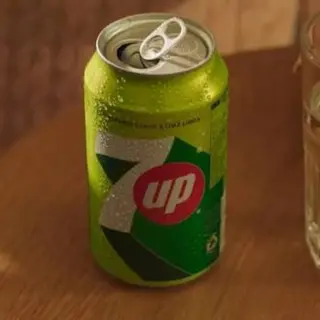 Seven UP Lata