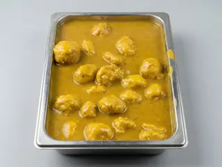 Albóndigas Con Salsa De Almendras